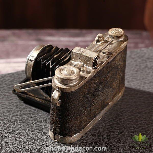 Mô hình máy ảnh cổ và cũ 5