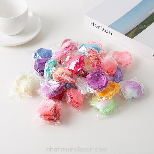 Set 50 cánh hoa hồng lụa trang trí chụp ảnh 10 canh-hoa-hong