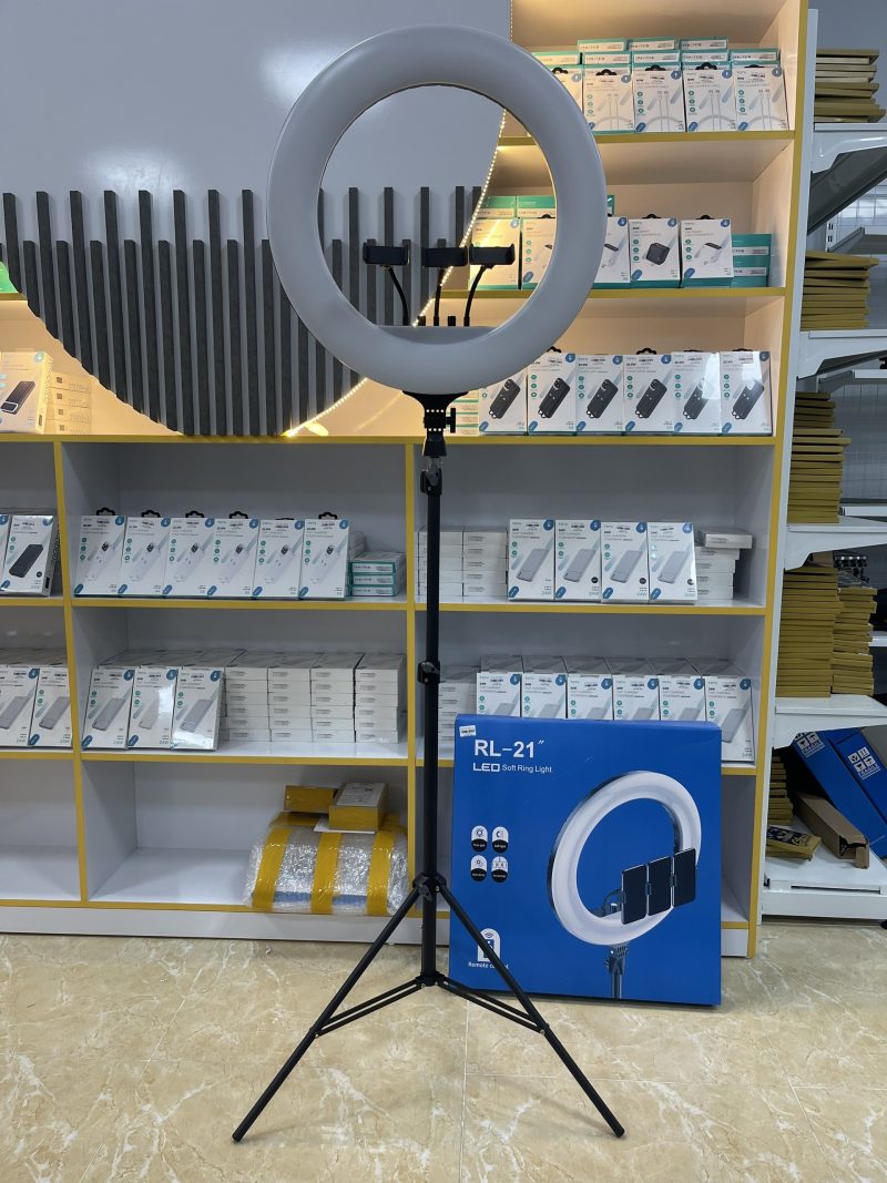 Đèn LED RING LR-21 54cm hỗ trợ Livestream 1